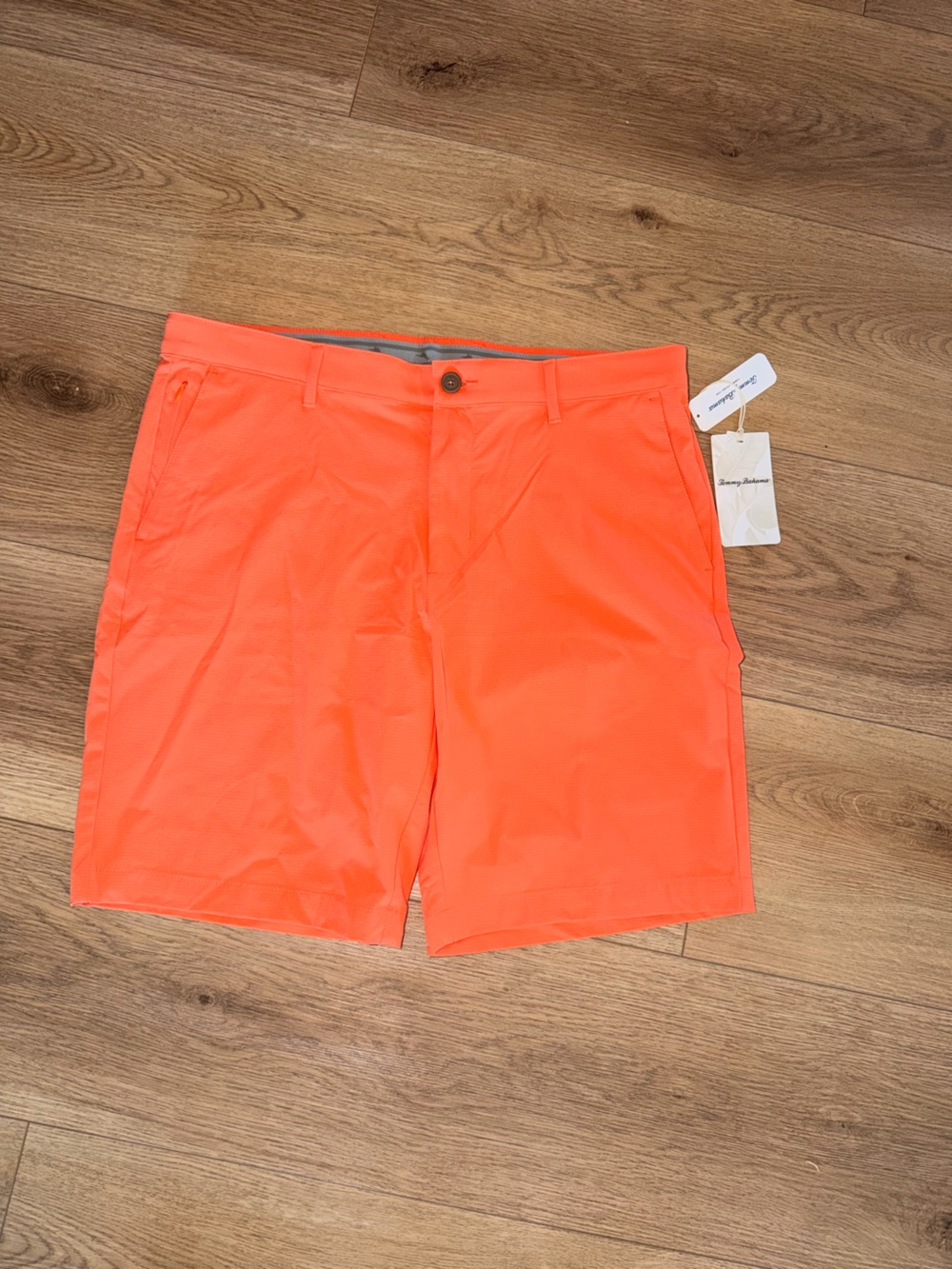 Tommy Bahama Chip shot 10” Coral Performance Shorts